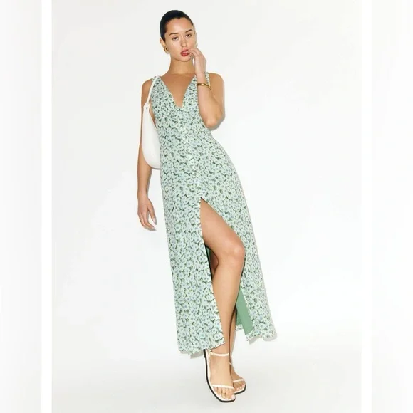 reformation green daisy dress Joanna Emerald Green Velvet Open-Back Dress – Ro&Zo main image 0